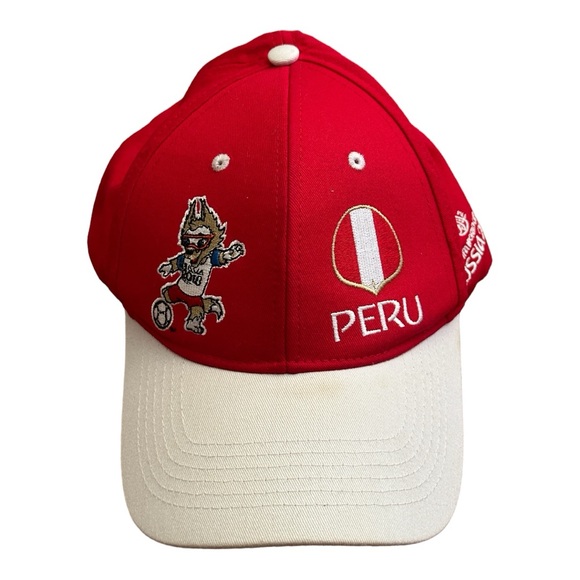 Vintage FIFA World Cup 2018 Peru Embroidered Snapback Hat - Picture 3 of 11